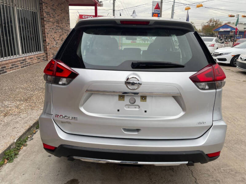 2018 Nissan Rogue
