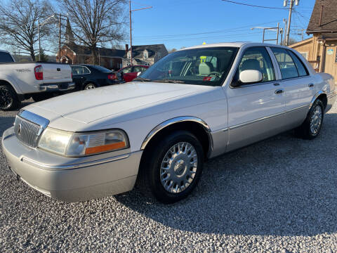 2003 Mercury Grand Marquis for sale at Easter Brothers Preowned Autos in Vienna WV