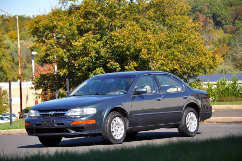 1999 Nissan Maxima for sale at T CAR CARE INC in Philadelphia PA