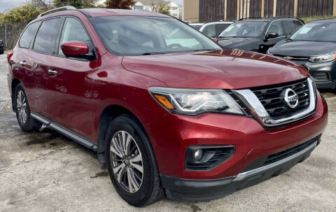 2017 Nissan Pathfinder SL