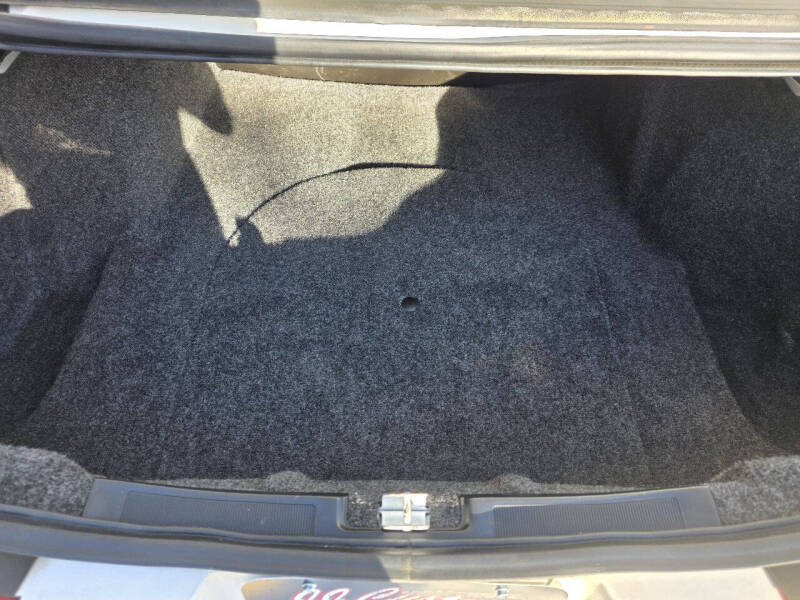 1994 Ford Taurus - Photo 8