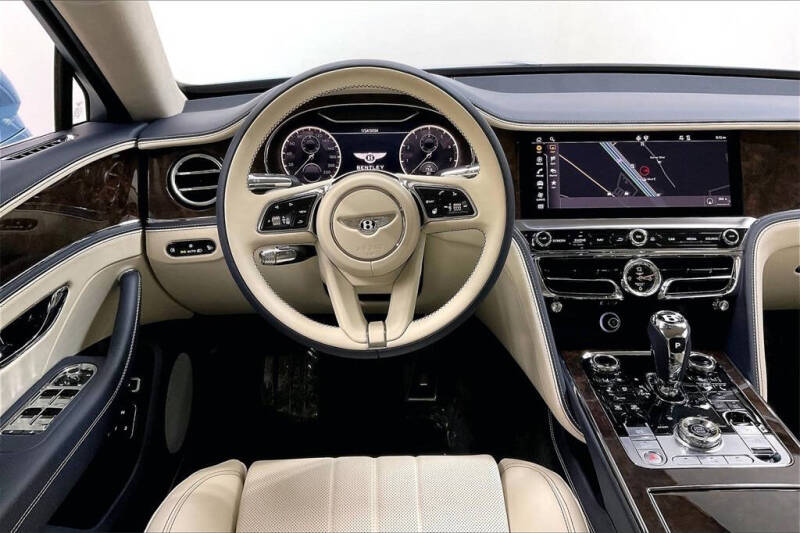2024 Bentley Flying Spur V8