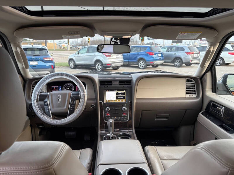 2016 Lincoln Navigator Select