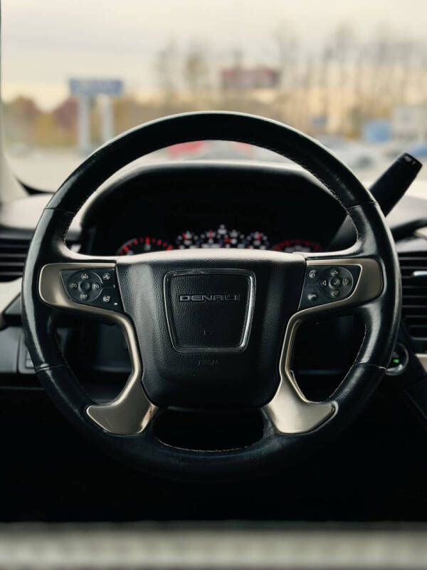 2016 GMC Yukon Denali