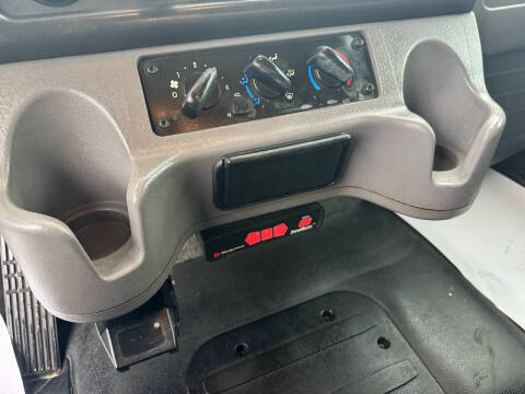 2018 Freightliner M2 106