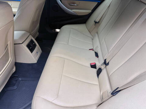 2017 BMW 3 Series 330i xDrive