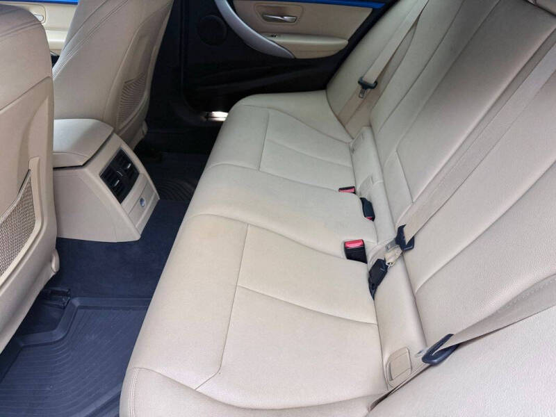 2017 BMW 3 Series 330i xDrive