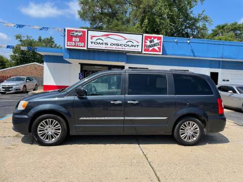 2014 Chrysler Town and Country for sale at Tom's Discount Auto Sales in Flint MI