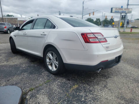 2013 Ford Taurus SEL