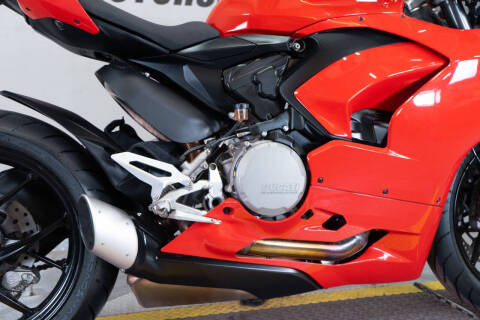 2020 Ducati Panigale V2
