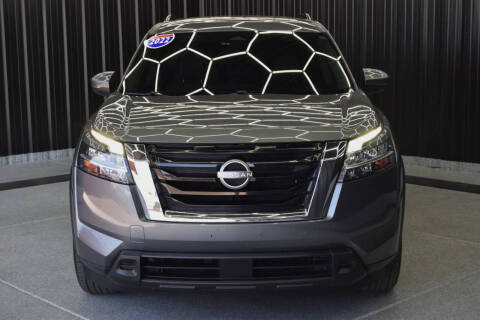 2022 Nissan Pathfinder SV