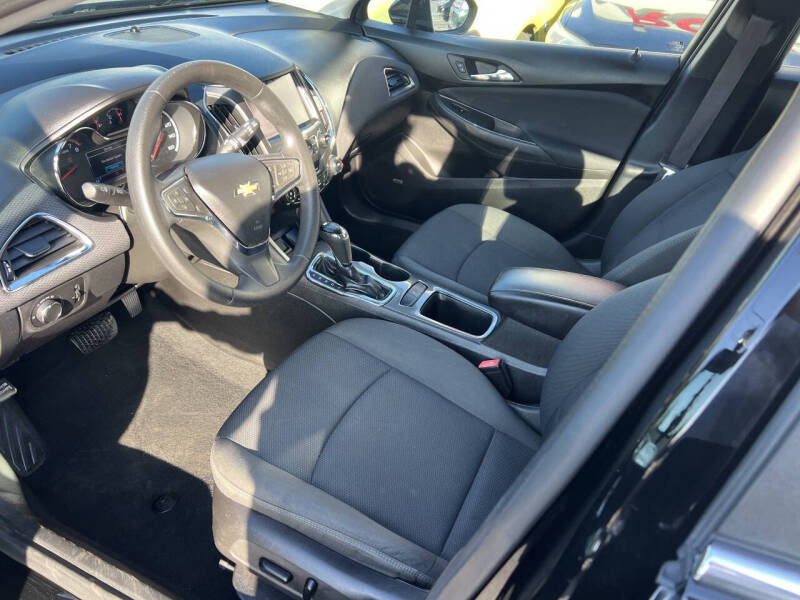 2017 Chevrolet Cruze LT Auto