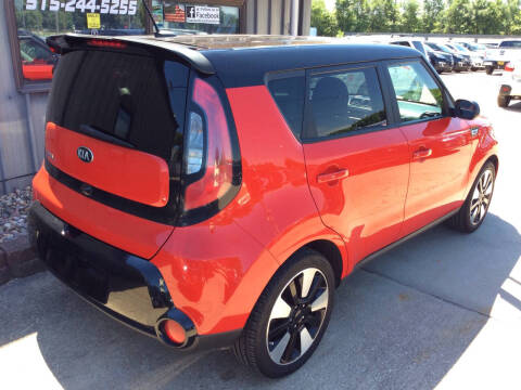 2016 Kia Soul +