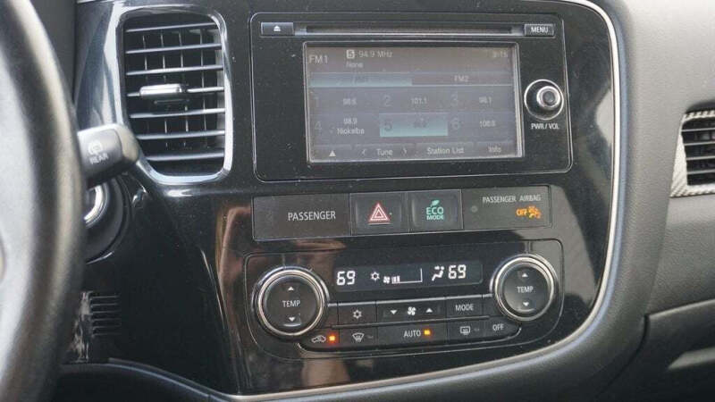 2015 Mitsubishi Outlander SE