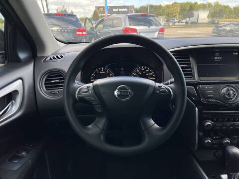 2017 Nissan Pathfinder S