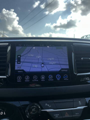 2017 Chrysler Pacifica Touring-L Plus