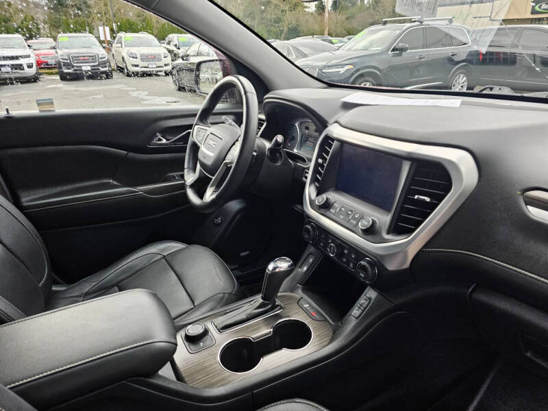 2017 GMC Acadia SLT-1