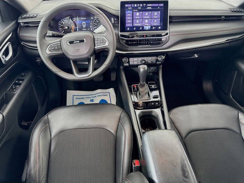 2025 Jeep Compass Trailhawk