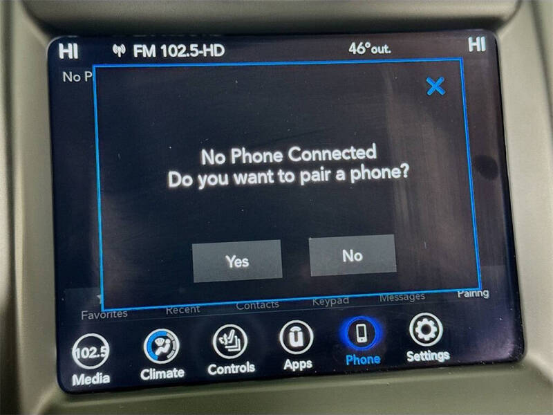 2023 Chrysler 300 Touring L