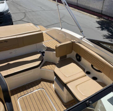 2022 Sea Ray SPX 190