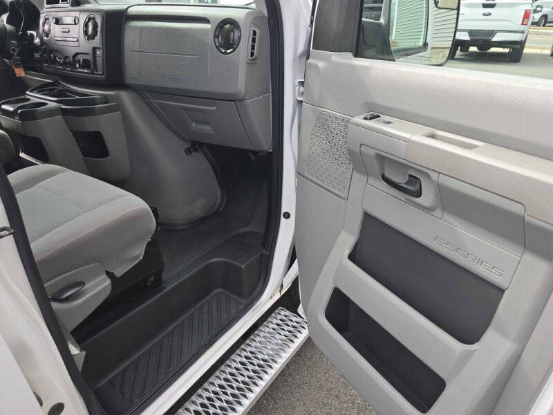 2012 Ford E-Series E-250
