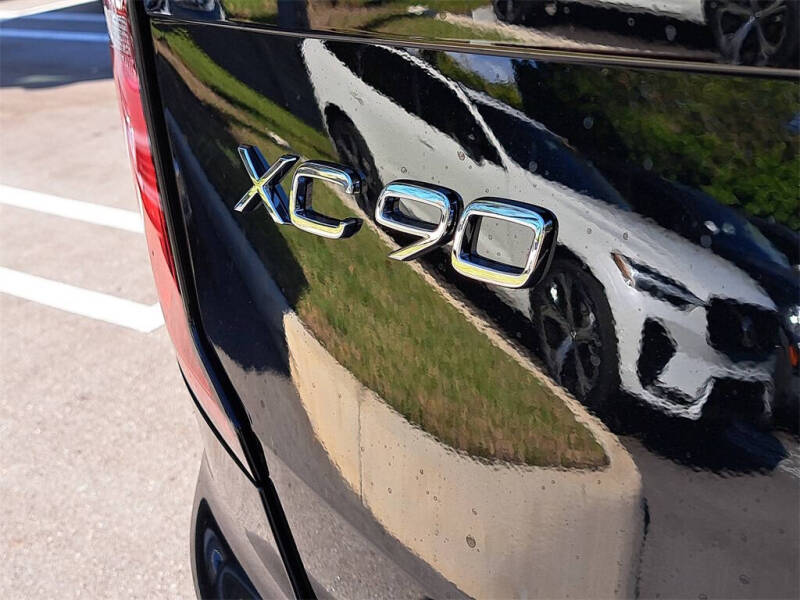 2026 Volvo XC90 B6 Core