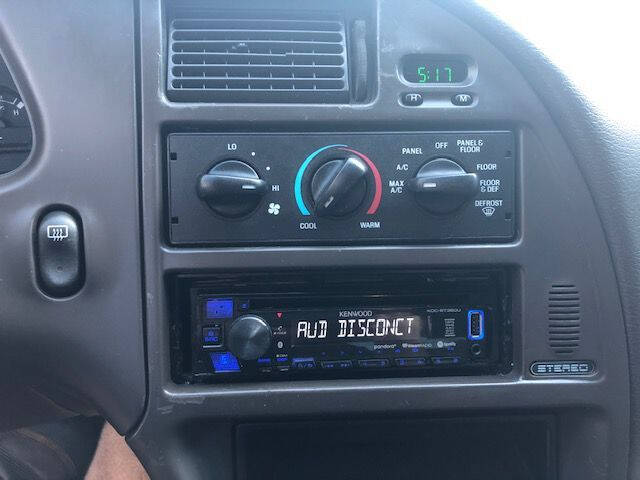 1996 Mercury Cougar for sale at Extreme Auto Plaza in Des Moines, IA