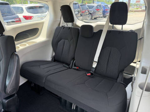 2017 Chrysler Pacifica Touring