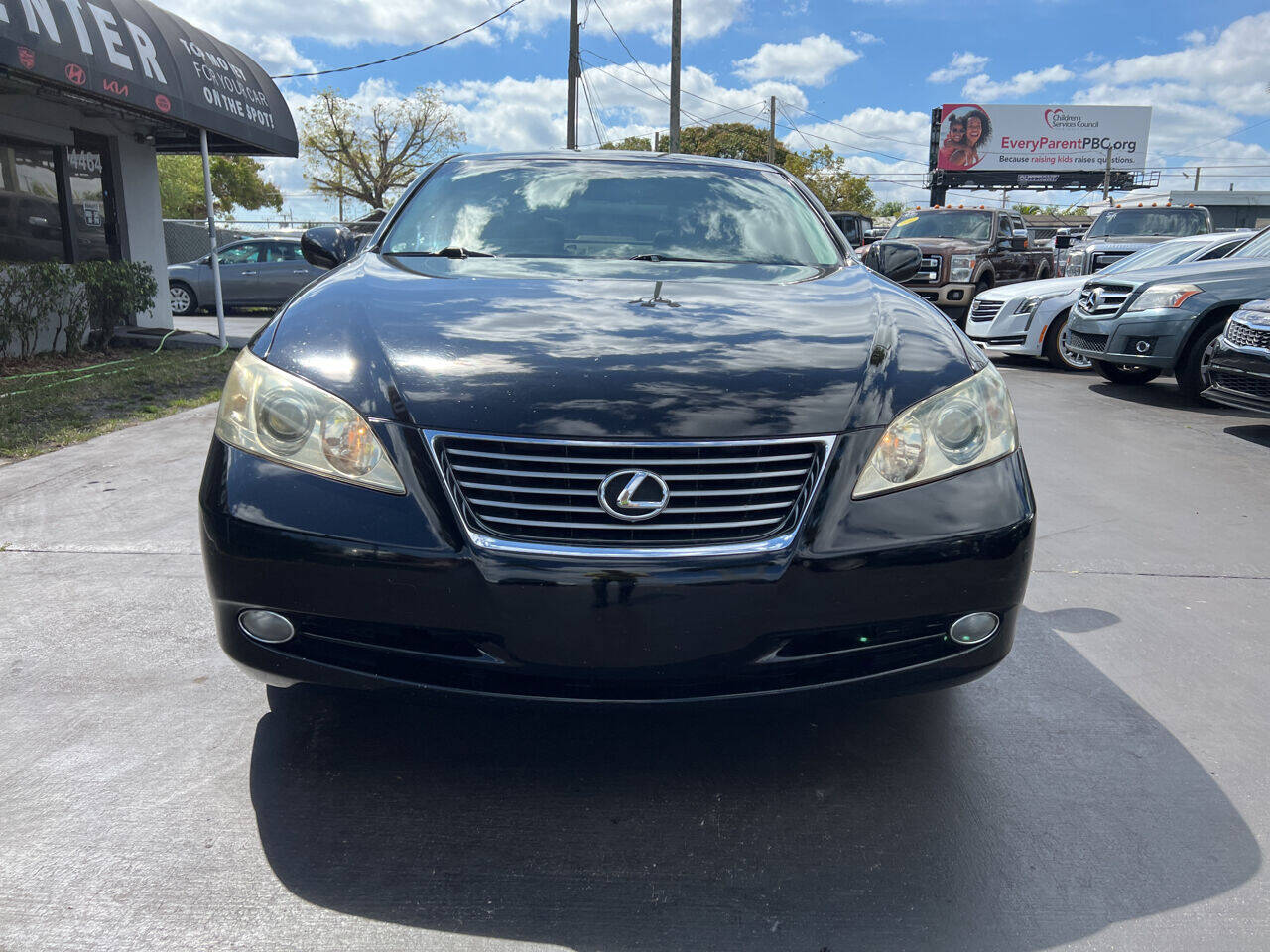2009 LEXUS ES Sedan - $7,900