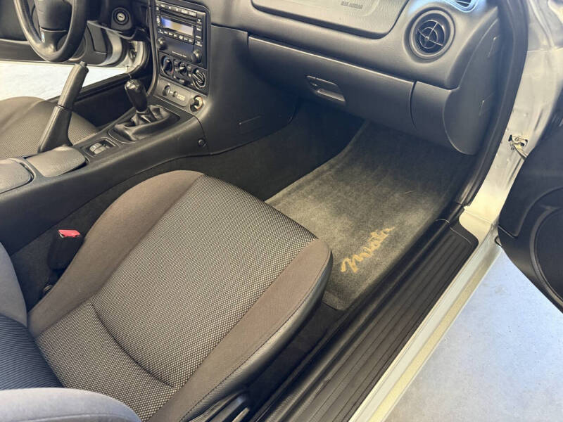 2002 Mazda MX-5 Miata