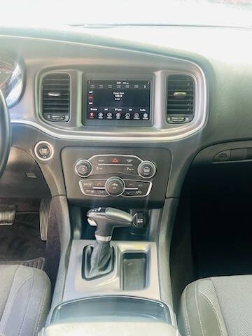 2019 Dodge Charger SXT