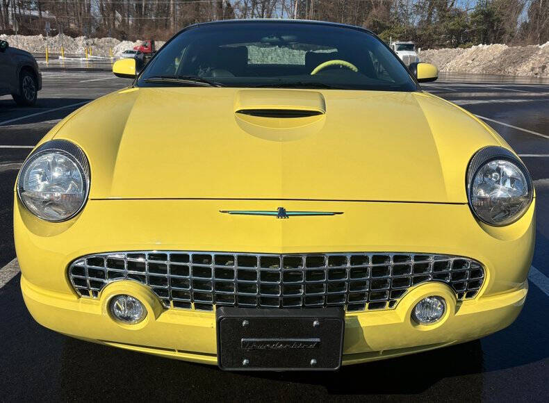 2002 Ford Thunderbird Deluxe