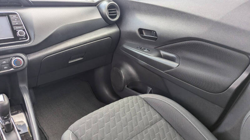 2021 Nissan Kicks S
