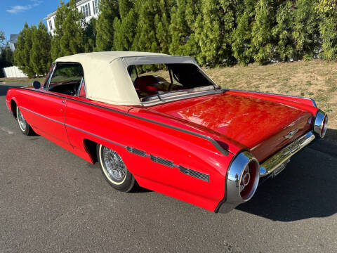 1962 Ford Thunderbird
