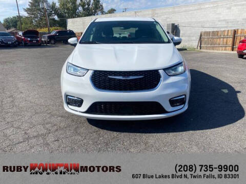 2023 Chrysler Pacifica Touring L