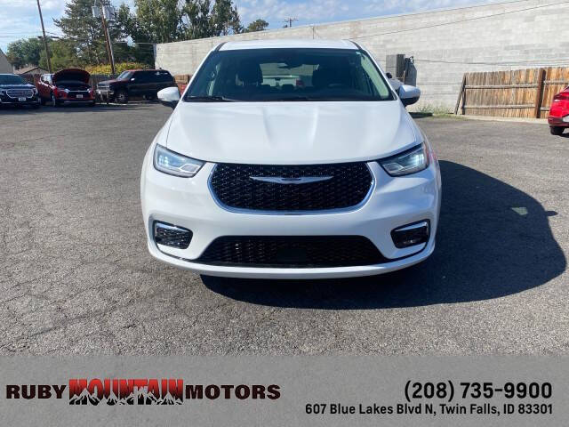 2023 Chrysler Pacifica Touring L