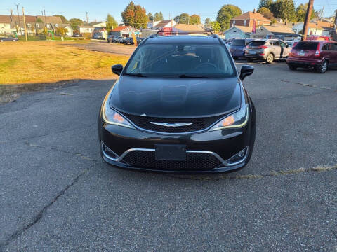 2018 Chrysler Pacifica Touring L