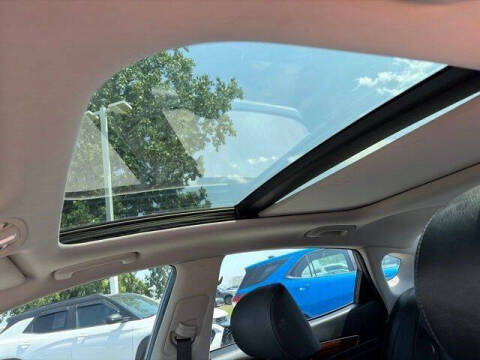 2017 Kia Cadenza Premium