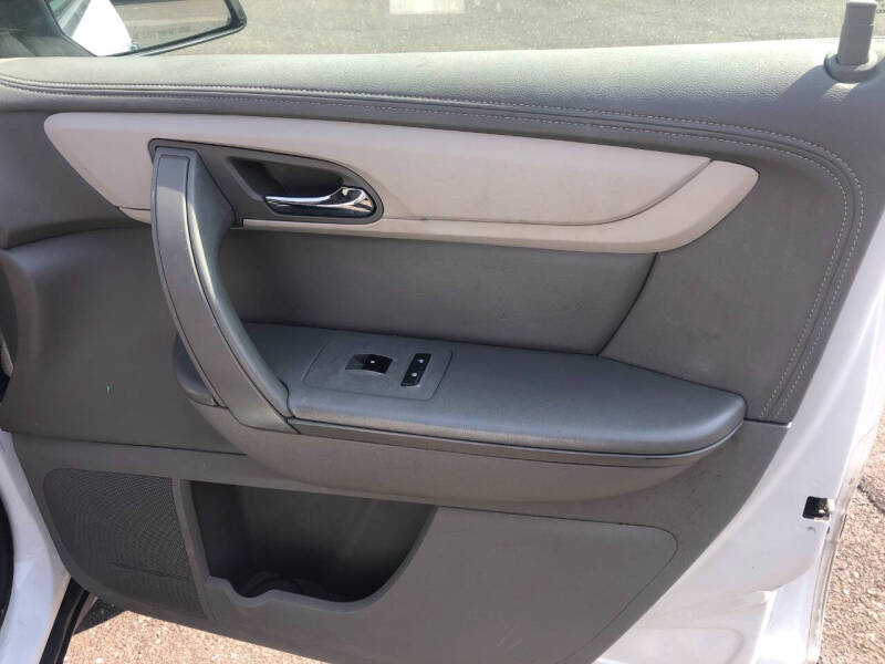 2017 Chevrolet Traverse LS