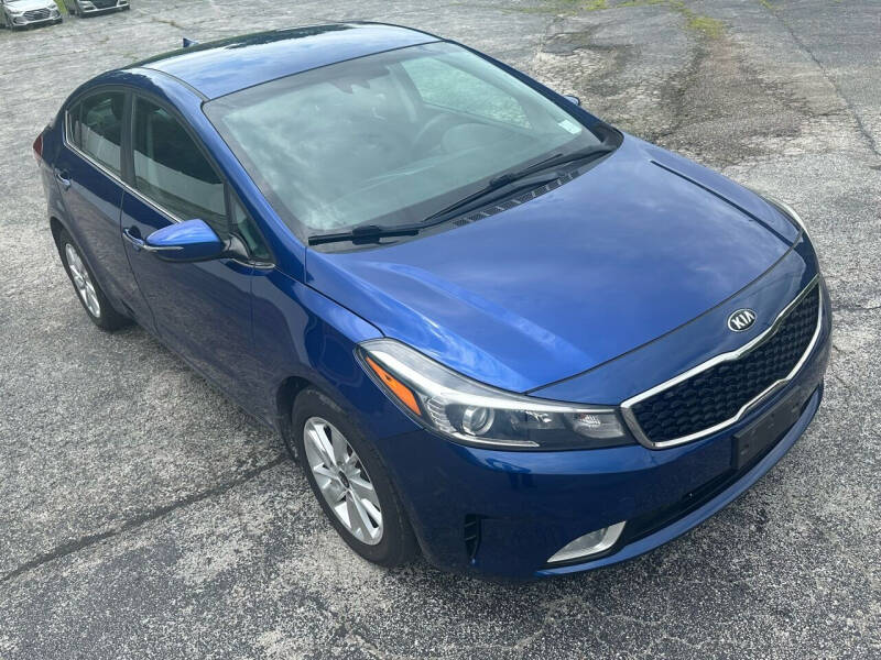 2017 Kia Forte null photo 5