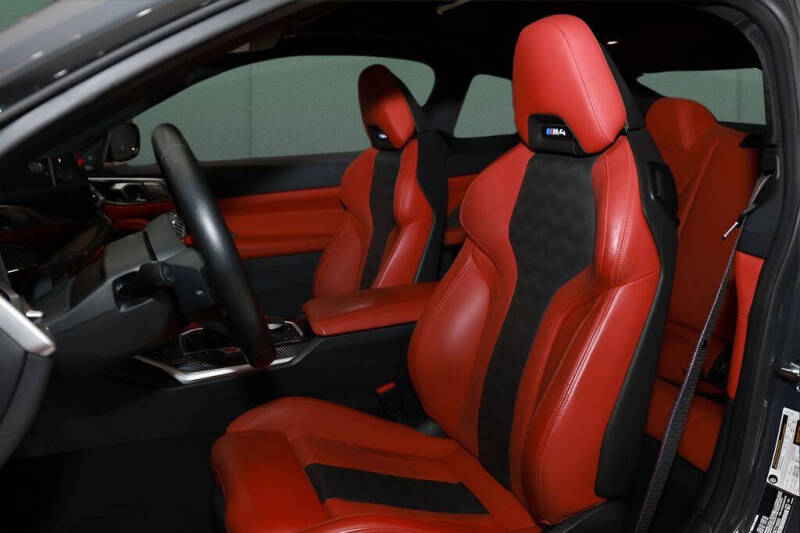 2025 BMW M4