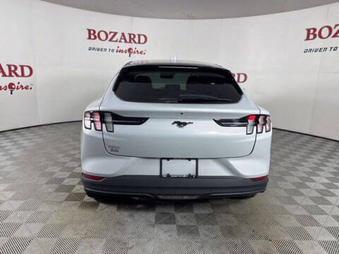 2022 Ford Mustang Mach-E Select