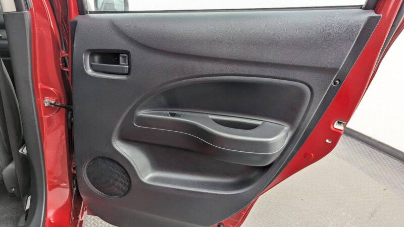 2024 Mitsubishi Mirage ES