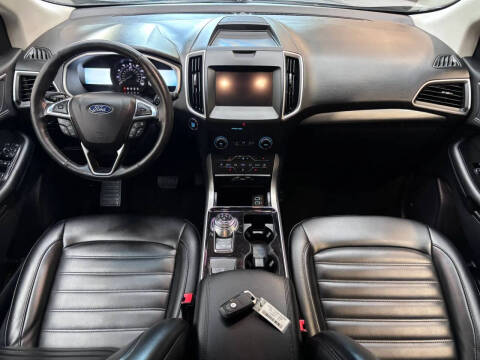 2020 Ford Edge