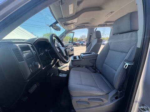 2017 Chevrolet Silverado 1500 Custom