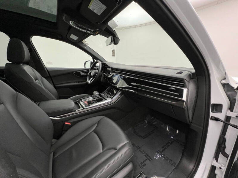 2022 Audi Q7 quattro Premium Plus 55 TFSI