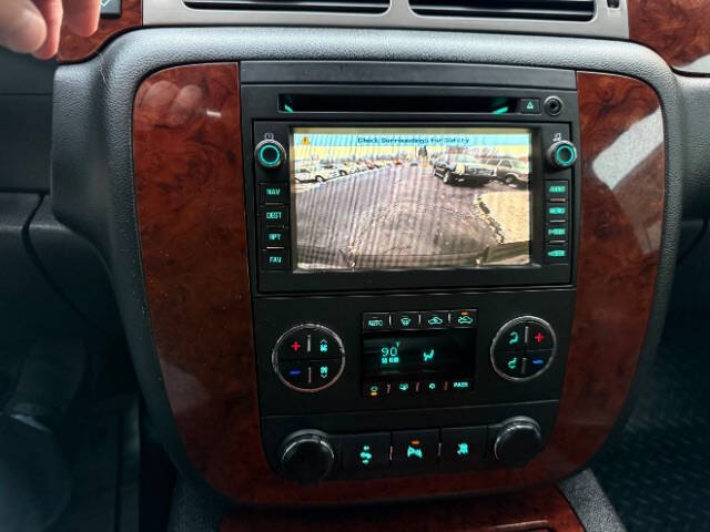 2011 Chevrolet Avalanche LTZ