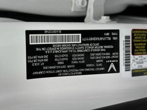 2025 VinFast VF8 Plus