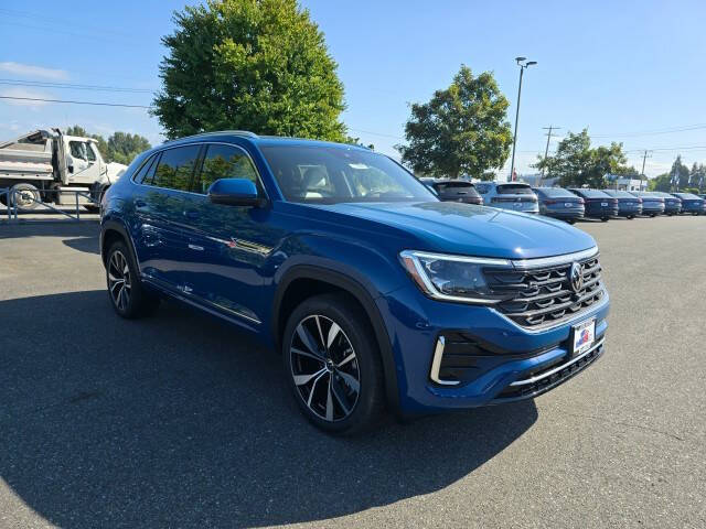 2025 Volkswagen Atlas Cross Sport SEL Premium R-LINE's photo