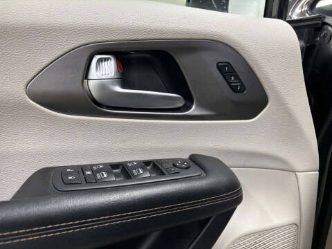 2020 Chrysler Pacifica Touring L Plus